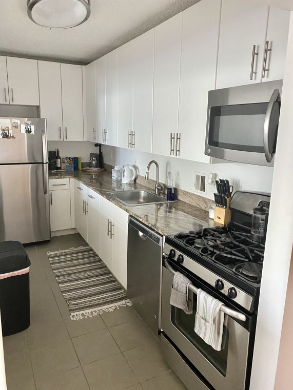 30 River Court LeaseBreak com