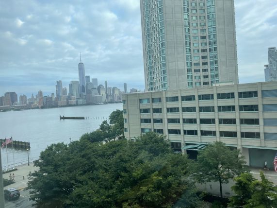 30 River Court LeaseBreak com