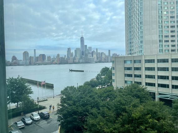 30 River Court LeaseBreak com