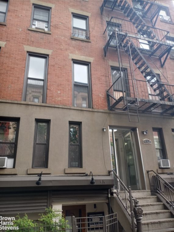 412 East 9th Street