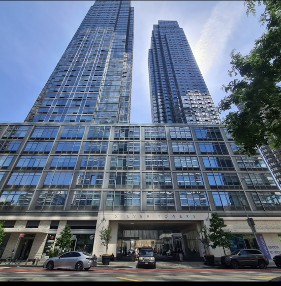 620 W 42nd St Nyc